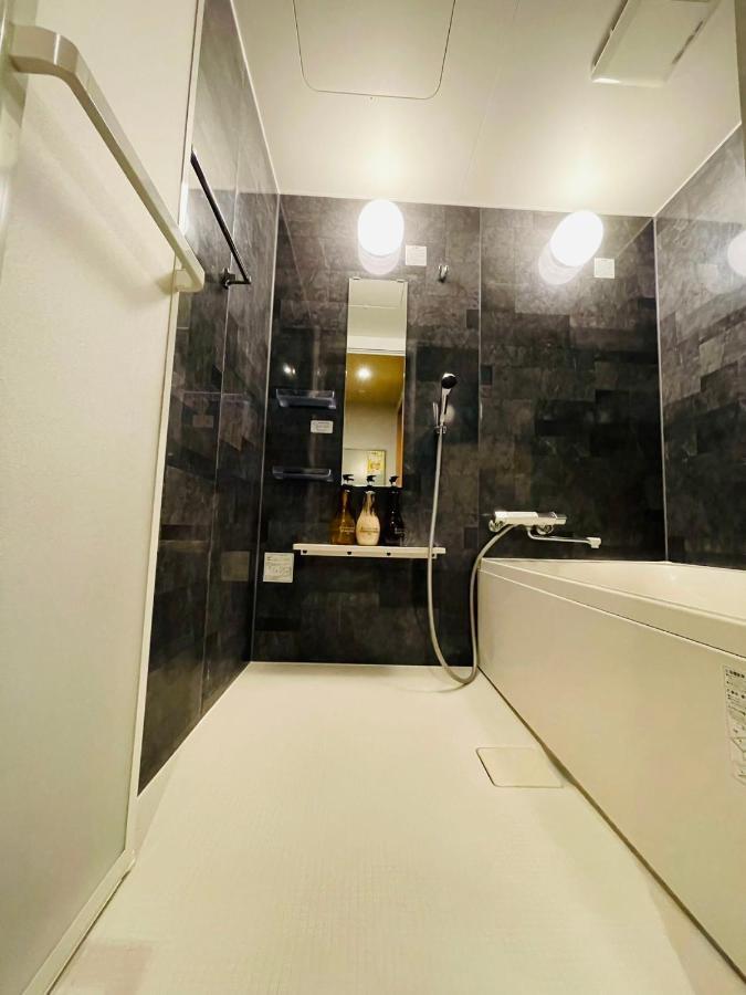 東瀛stays 6階 ゆったり庭付きワンフロア部屋 Osaka Esterno foto