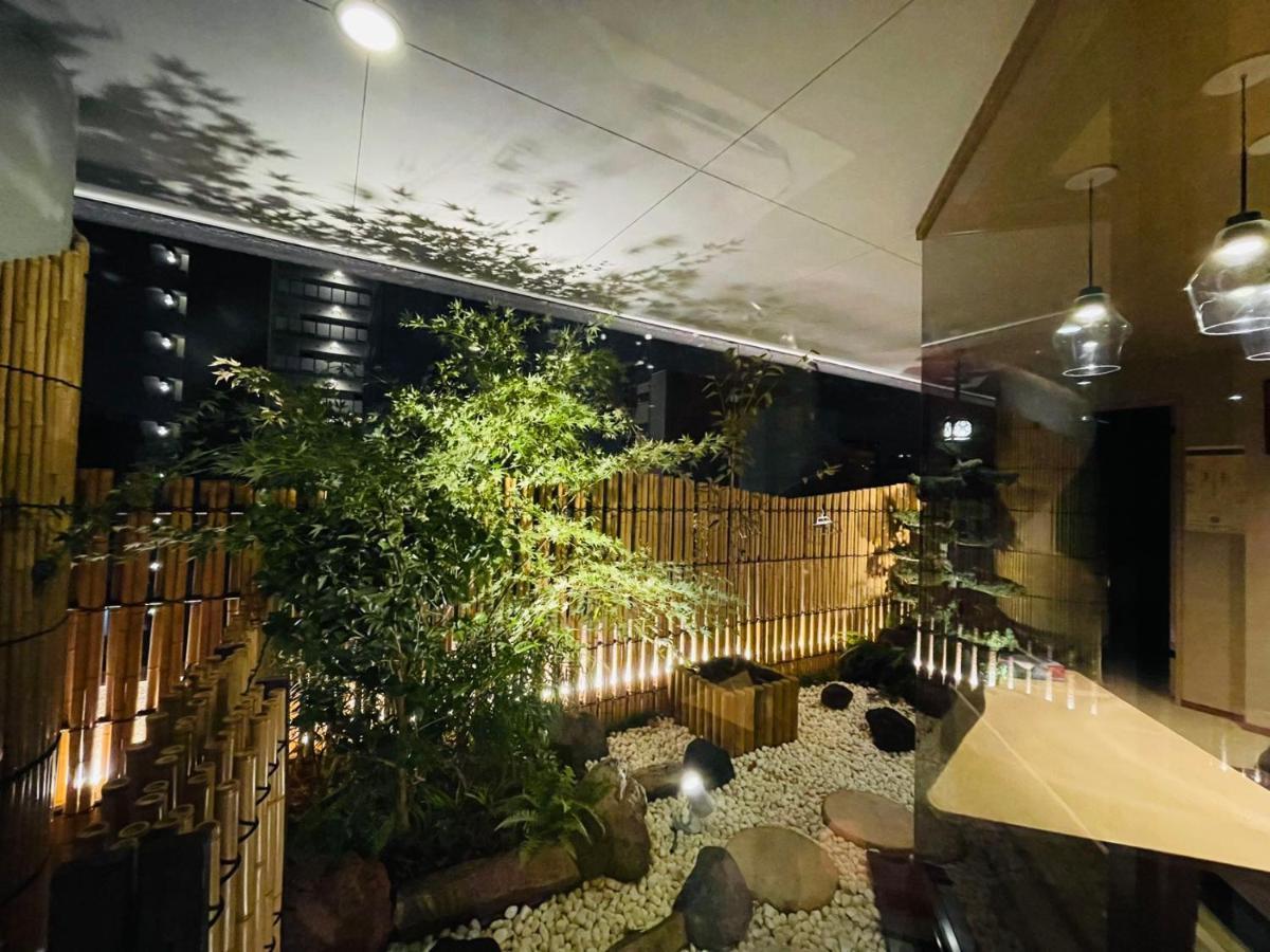 東瀛stays 6階 ゆったり庭付きワンフロア部屋 Osaka Esterno foto